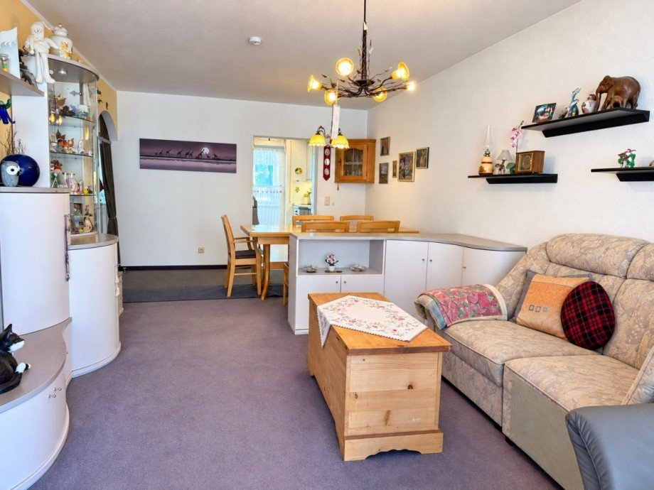 Wohn/- Esszimmer Etagenwohnung Untermeitingen