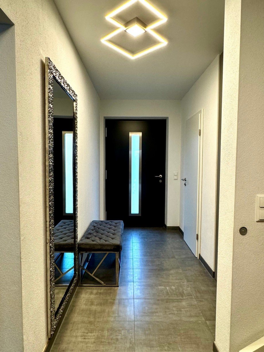 Flur Doppelhaush�lfte Schwabm�nchen