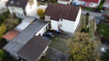 Innenhof Zweifamilienhaus auf gro�em Grundst�ck mit Potenzial!
