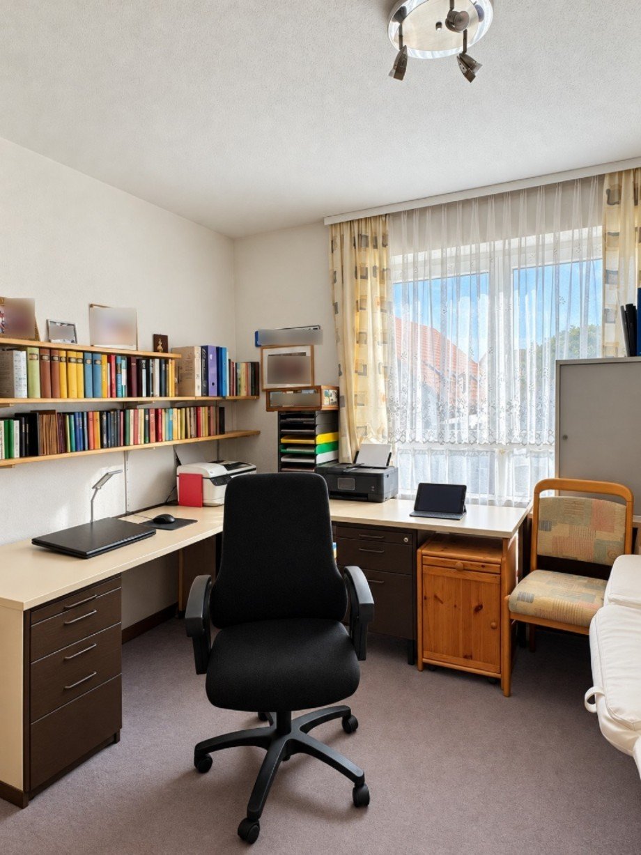 Kinderzimmer/ B�ro Etagenwohnung Untermeitingen