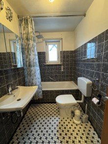 Badezimmer 1. OG Mehrgenerationenhaus mit Charme