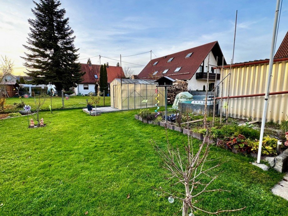 Garten Zweifamilienhaus Gersthofen