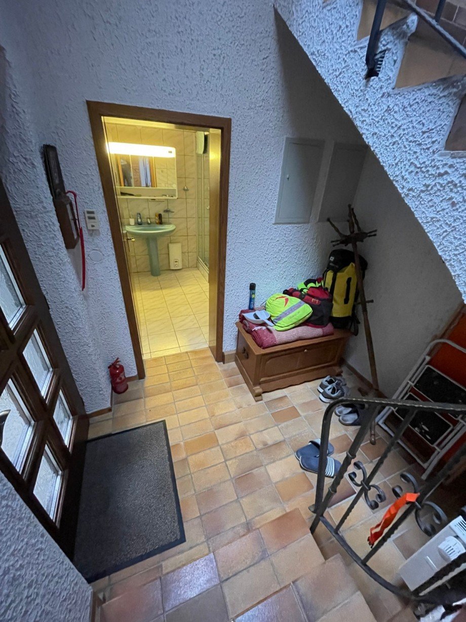 Flur_Treppenhaus Dachgeschosswohnung Untermeitingen