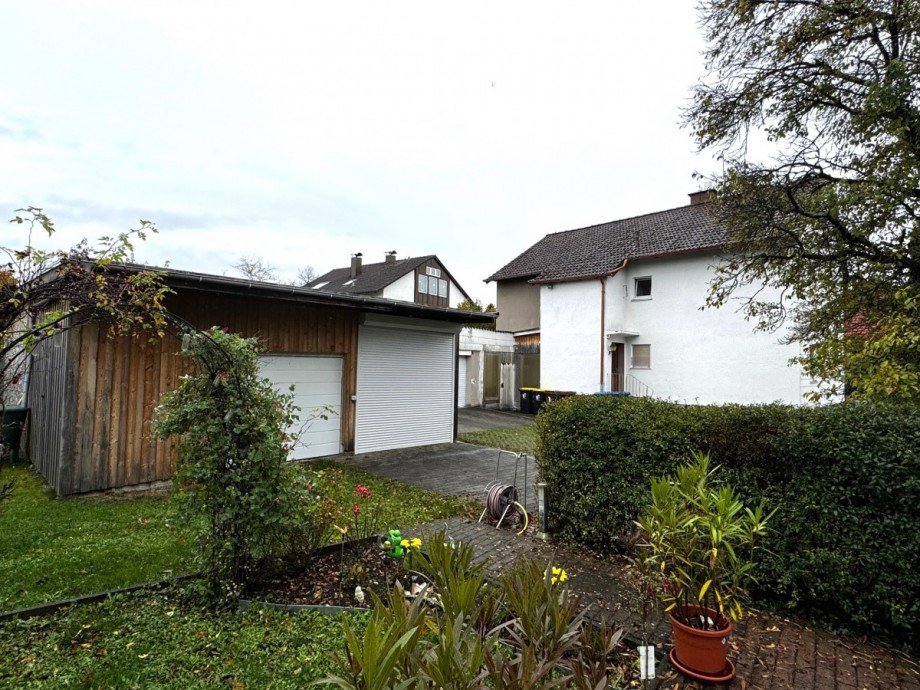 Innenhof Zweifamilienhaus Klosterlechfeld